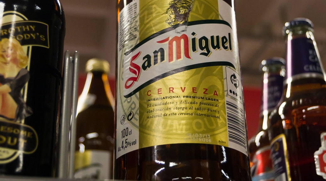 La cerveza San Miguel era la más cara del supermercado.
