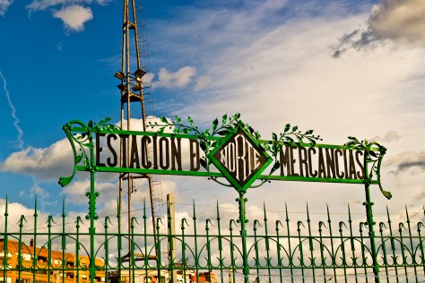 Entre estaciones me encontré con esta señal.