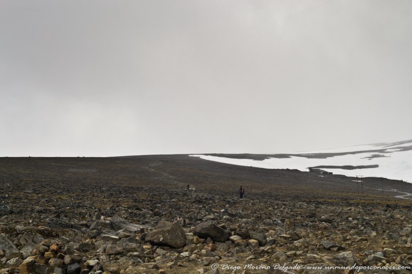 Cima de la montaña desde donde salían expediciones para la visita de otro glaciar.